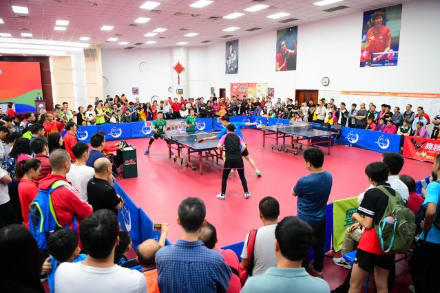 给球队一口 给球队一口